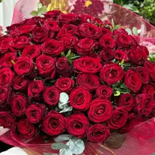 150-Roses-RED-4-Fleurs-livraison-Bruxelles-Lilit-Fleurs